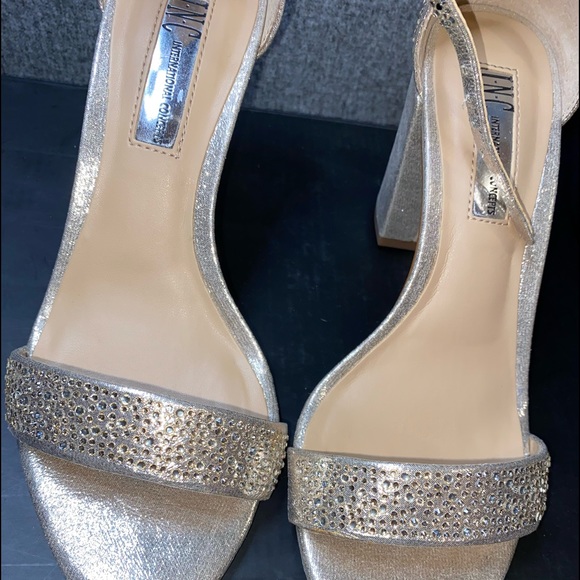 Macy’s Open Toe Gold Heels - Picture 11 of 16